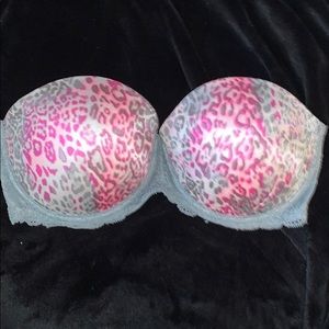 PINK Strapless bra